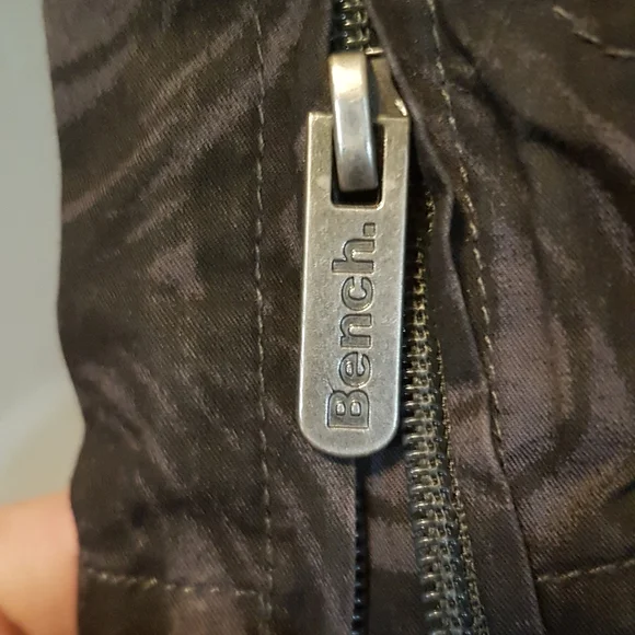 Bench Jacket - Picture 4 of 14